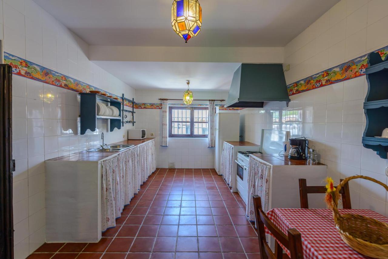 Holiday Home El Pilarillo Piscina Compartida Alcaucin Exterior photo