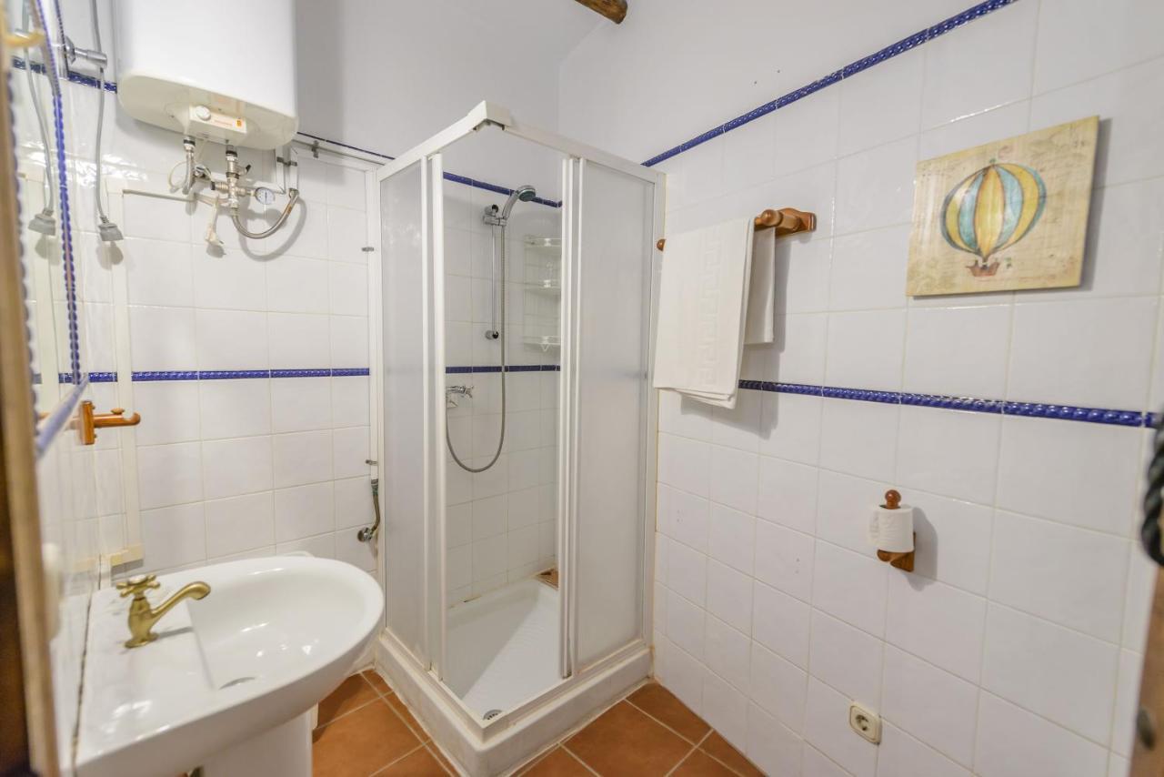 Holiday Home El Pilarillo Piscina Compartida Alcaucin Exterior photo